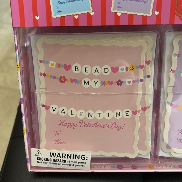 NIB FRIENDSHIP BRACELET SWIFTY VALENTINE CARDS - Picture 2 of 8